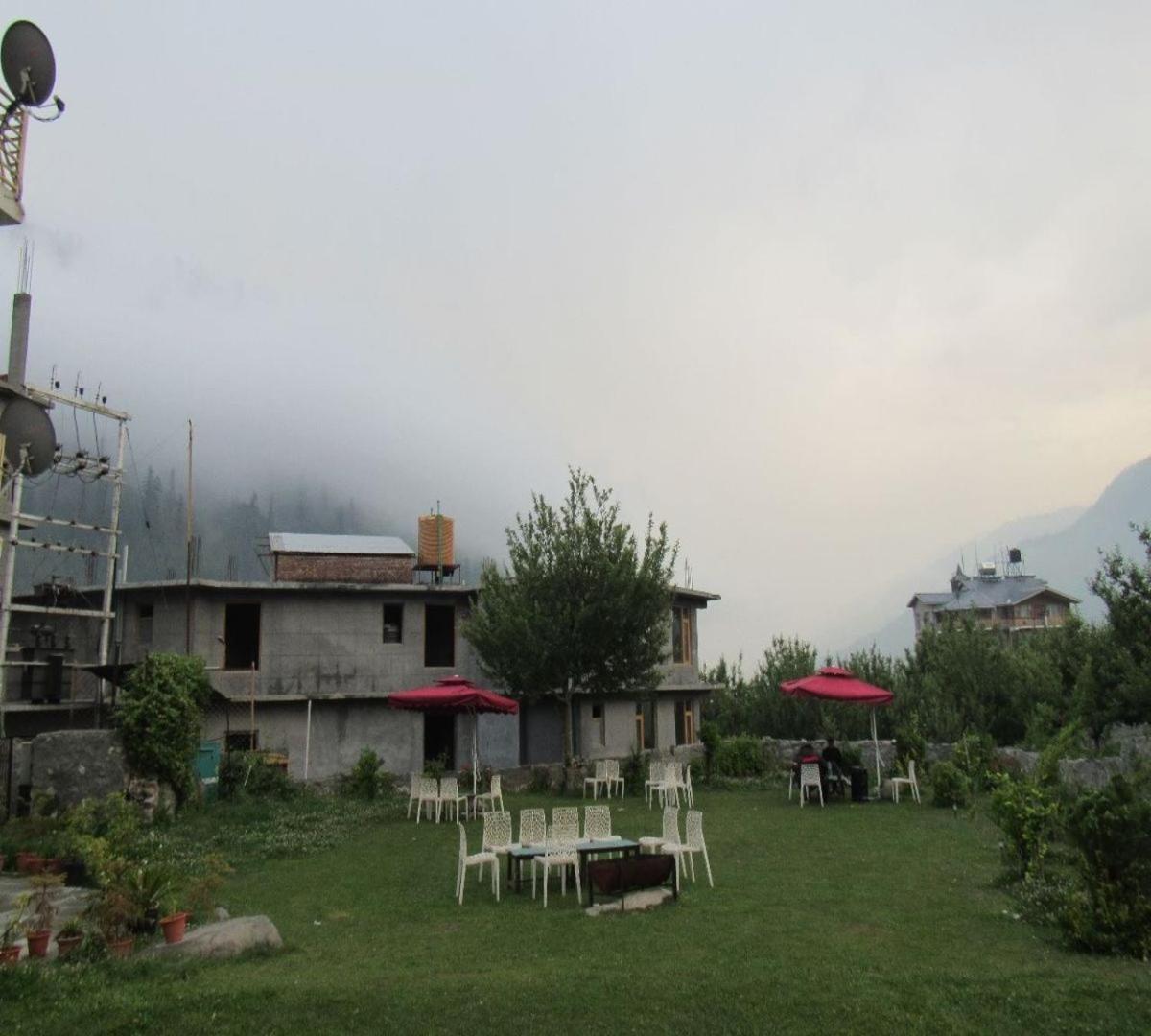 Snow Range Resort And Cottage Vashist Buitenkant foto